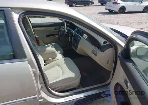 2008 Buick Lacrosse Cx z USA, uszkodzony, nr VIN 2G4WC582581282913